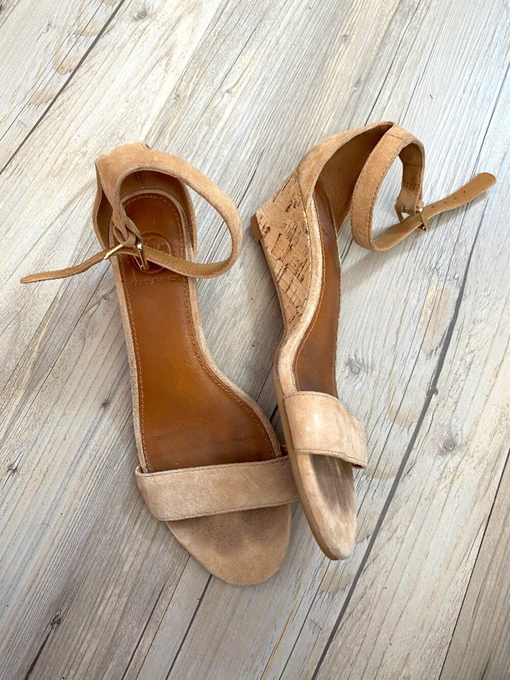 Tory Burch Tan Suede Wedges Size 6.5